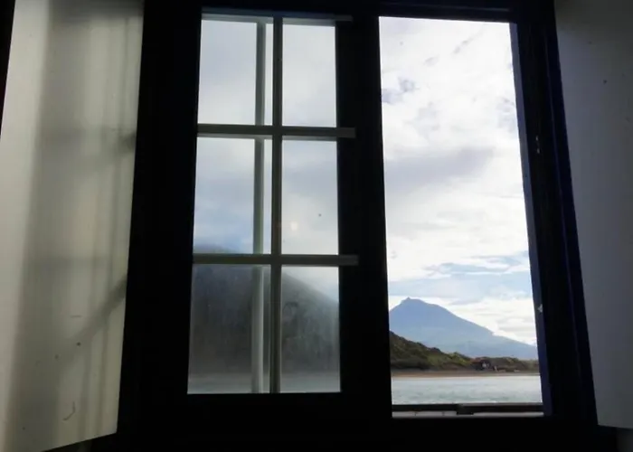 Casa Três Picos Horta (Azores)